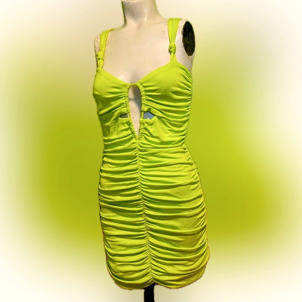 Sexy salsa dance night party dress in pistachio green. Sleeveless. Size small. .